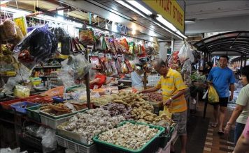 Lạm phát ở Singapore tăng cao nhất trong gần 14 năm